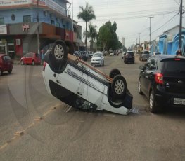 CAPOTOU: Idoso avança preferencial e causa grave acidente