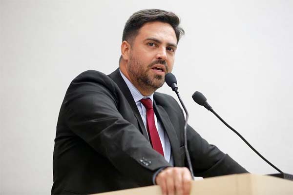 Léo Moraes solicita prorrogação de lei que oferece descontos