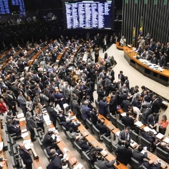 Por 359 votos a 116, Câmara aprova texto-base da PEC do teto em segundo turno