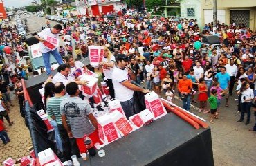 CDL realiza sorteio do 1º Natal premiado - Confira fotos