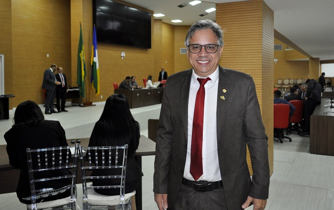 SOLENIDADE: Geraldo da Rondônia recebe prefeitos na abertura das atividades da ALE