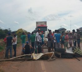 LIBERADA - BR-364 é desbloqueada por manifestantes 