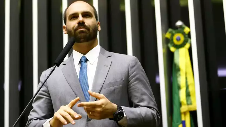 PERMANECE NO CARGO: Conselho de Ética da Câmara arquiva ação contra Eduardo Bolsonaro