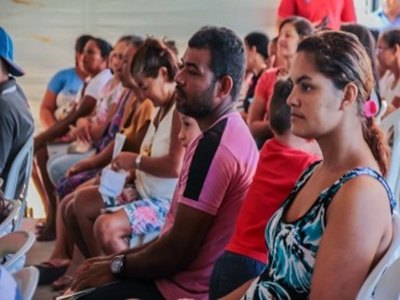 Ação leva incentivo para famílias do Orgulho do Madeira