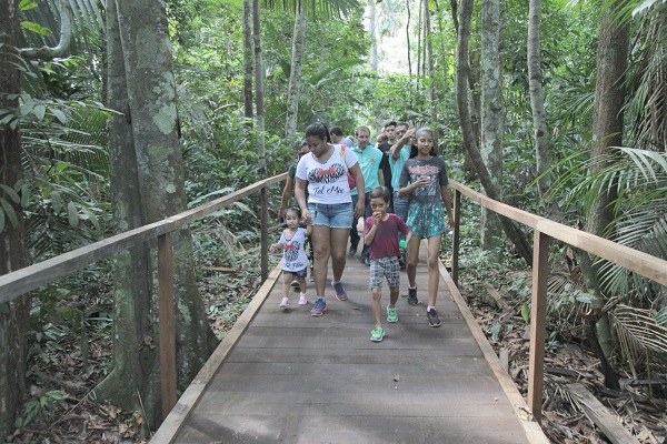 CONTOS DA FLORESTA: Prefeitura oferece trilha para pais e filhos no Parque Natural