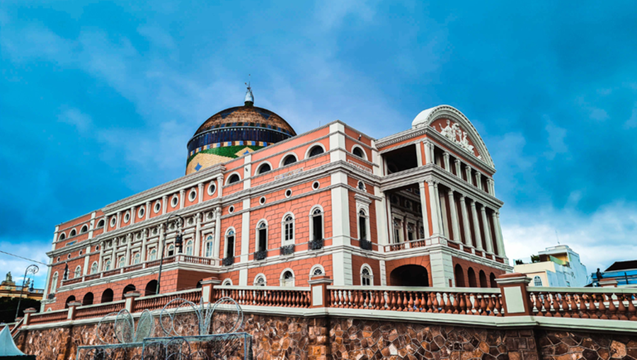 MANAUS: Teatro Amazonas é eleito o 'monumento mais bonito' do Brasil