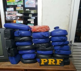 PRF apreende 27 quilos de cocaína e prende dois suspeitos na BR-364