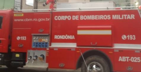 INSANO: Apenado incendeia a própria residência na zona Leste