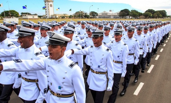 Aeronáutica publica novo edital com 180 vagas para cadetes do ar