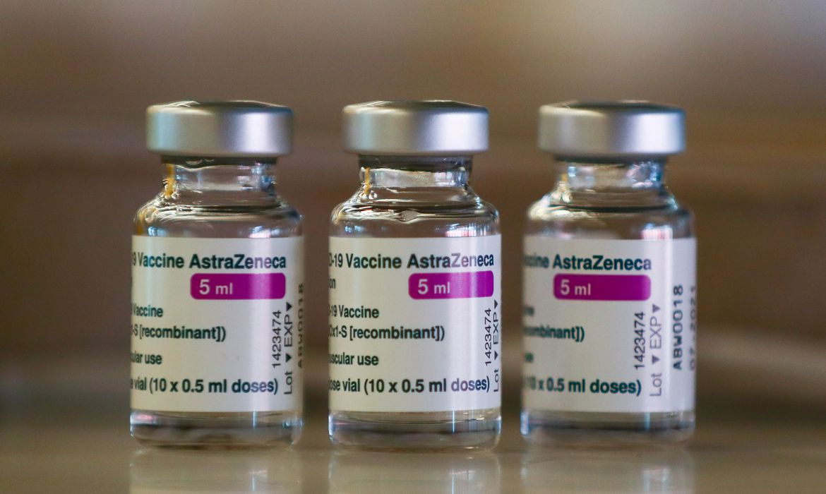 PRESSÃO: EUA vão partilhar até 60 milhões de doses de vacinas da AstraZeneca