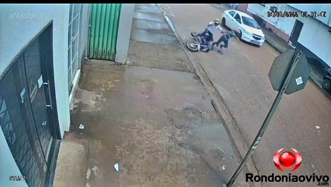 SE DEU MAL: Vídeo mostra criminoso sendo baleado por policial após vários roubos