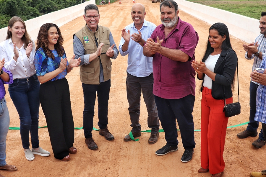 ISMAEL CRISPIN: Deputado e Marcos Rocha entregam ponte da Linha 78, sobre rio São Joaquim