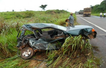 VILHENA - Mulher morre em grave acidente na BR- 364, dois ficaram feridos - Fotos