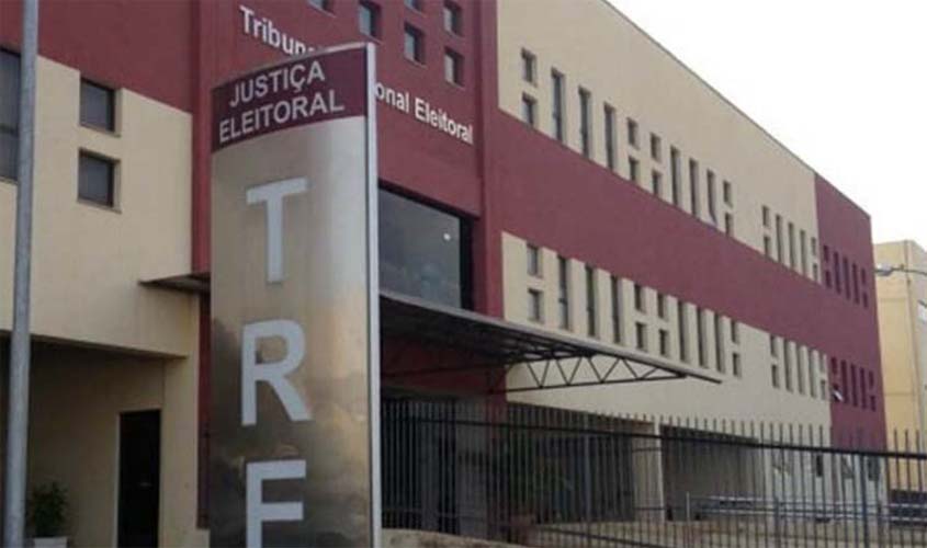 ELEIÇÕES 2026: Denúncia no TRE-RO contesta uso de sobrenome Bolsonaro em pré-campanha ao Senado