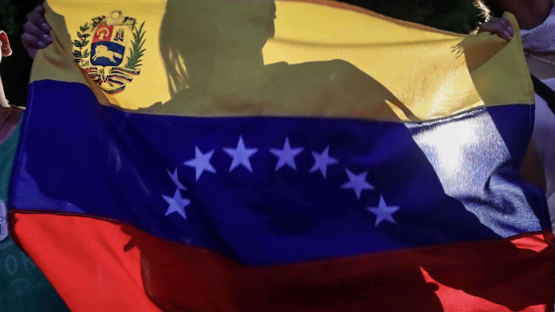 FETRASALUD: Venezuelanos protestam contra baixos salários e medicamentos