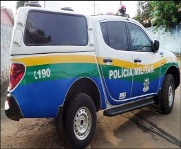 Sogra é presa após ameaçar matar e arrancar bebê da barriga da nora com faca