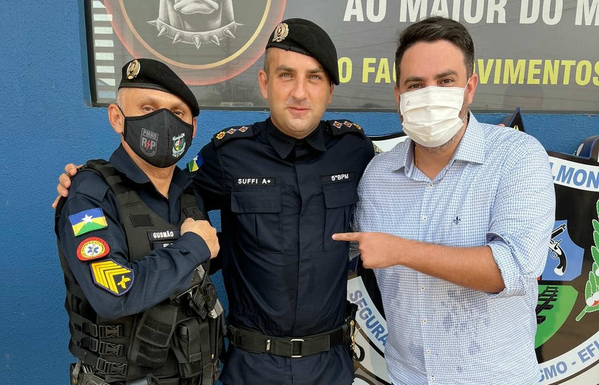 FORMATURA: Leo Moraes participa de passagem de comando do 5º Batalhão da PM