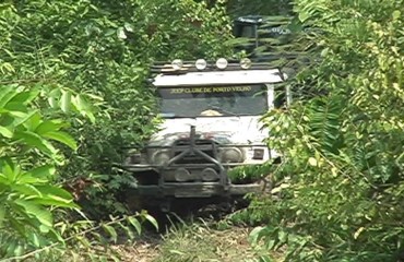 EM CLOSE - A aventura de jipeiros em terrenos dificeis