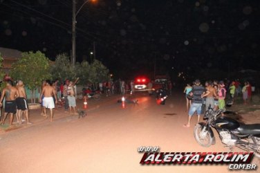 Homem é morto a tiros em bar