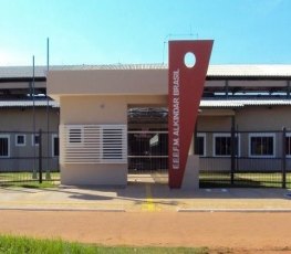 Trio invade escola em Porto Velho para furtar central de ar-condicionado