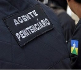 Agente penitenciário que entregava celulares por R$ 800 a presos perde função 