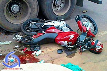 CACOAL – Motociclista fratura perna após colidir com carreta na BR 364