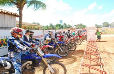 Circo do Velocross Estadual abre temporada com festa na cidade de Rolim de Moura