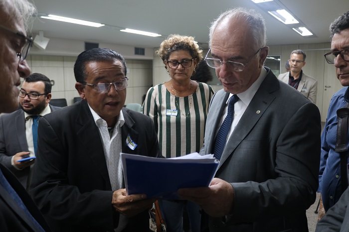 AUDIÊNCIA PÚBLICA: Nazif pede pagamento do período de defeso dos pescadores