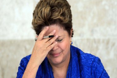 Dilma enfrenta ameaça de greve de mais de 500 mil servidores