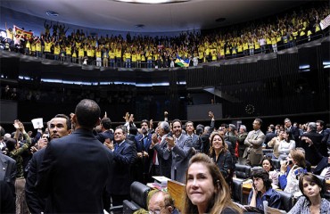 PEC da transposição é aprovada em 2º turno e volta para Senado