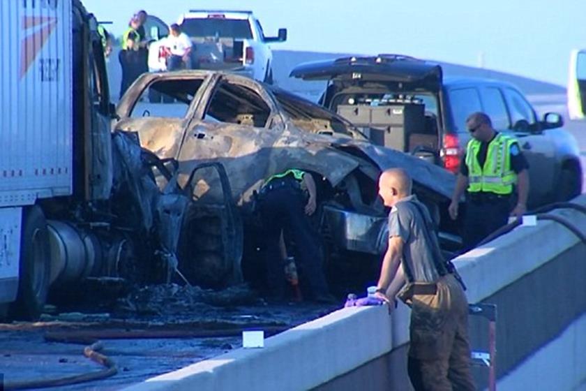 TRAGÉDIA: Acidente entre nove carros mata atriz e seus três filhos