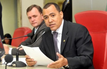 ASSEMBLÉIA LEGISLATIVA - Articulações para eleição da Mesa acontece sem racha com governo, garante deputado Valter Araújo