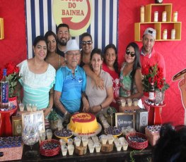 LENHA NA FOGUEIRA: Haverá desfile das escolas de samba no carnaval de 2018?