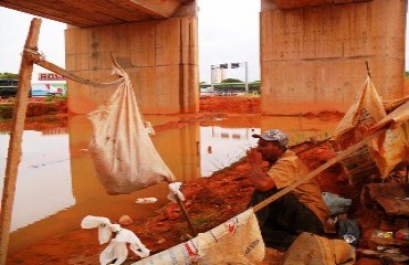 VIADUTO – Obra inacabada vira ponto de usuários de crack – FOTOS E VÍDEO