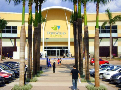 Suspeito é preso tentando arrombar carros próximo ao PVH Shopping