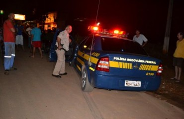 JARU - Policial Rodoviário Federal persegue e troca tiros com assaltante