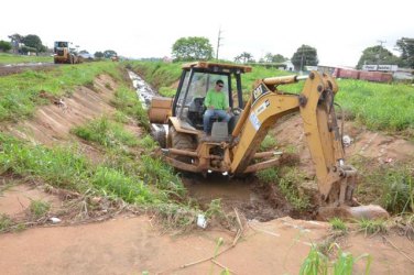 Prefeitura promove limpeza e manutenção das galerias