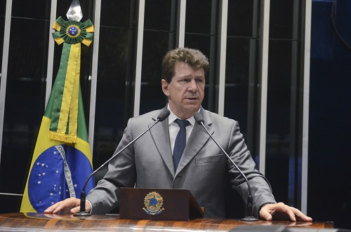 REUNIÃO: Cassol pede apoio a Bolsonaro para que libere a pílula do câncer