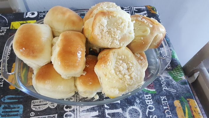 FÁCIL: Pão caseiro simples e ideal para o café da manhã ou lanche