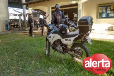 Homem invade paróquia e agride funcionários