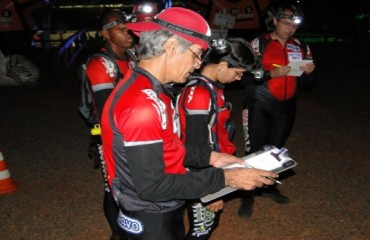 RALLY A PÉ NOTURNO – Muita aventura e diversão na 1ª edição 2010 – Veja fotos