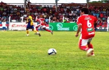 FUTEBOL - VEC vence primeiro amistoso de preparação para a Série D do Brasileirão 2010
