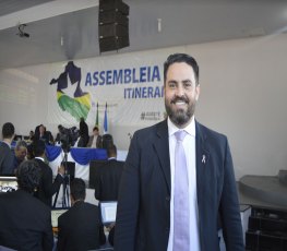 Léo Moraes participa de Sessão Extraordinária em Pimenta Bueno