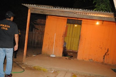 Casal é baleado dentro de casa, homem morreu no local