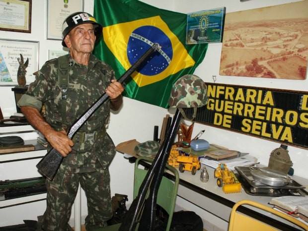 MILITARES DE LUTO:Morre 'Cabo Áureo', um dos fundadores do 5º BEC do Exército Brasileiro