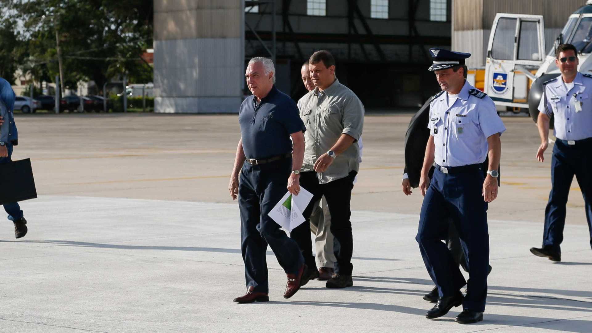 Temer é recebido com protesto em visita oficial