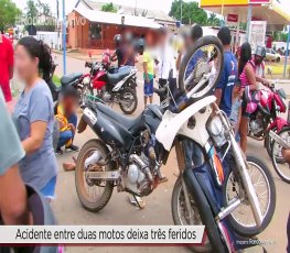 COLISÃO: Motos ficam 'engatadas' em grave acidente com três vítimas - Vídeo 