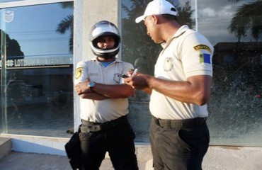 TRÂNSITO – Agentes de Trânsito de Porto Velho perseguem e intimidam condutor de veículo – FOTOS