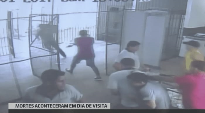 MASSACRE: Quase 50 presos são encontrados mortos dentro de penitenciária