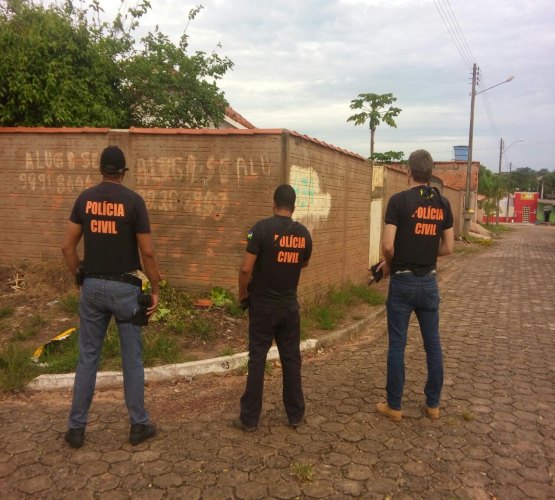 Polícia Civil recebe denúncia e apreende armas e munições